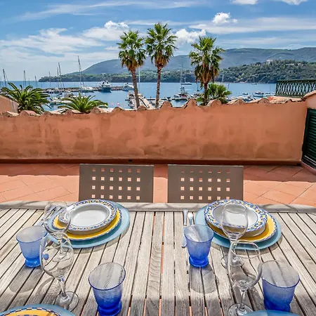 شقة Il Mare In Terrazza بورتو أتْسورّو