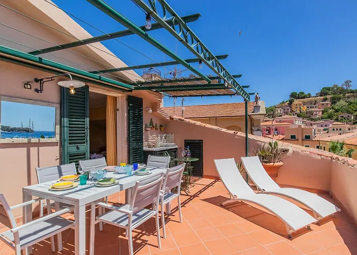 Il Mare In Terrazza Apartment *